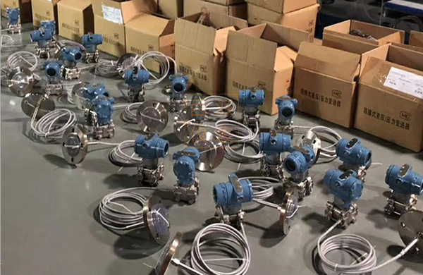 法蘭壓力變送器產品圖